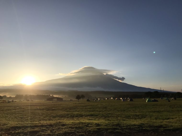 朝日と富士山、9月